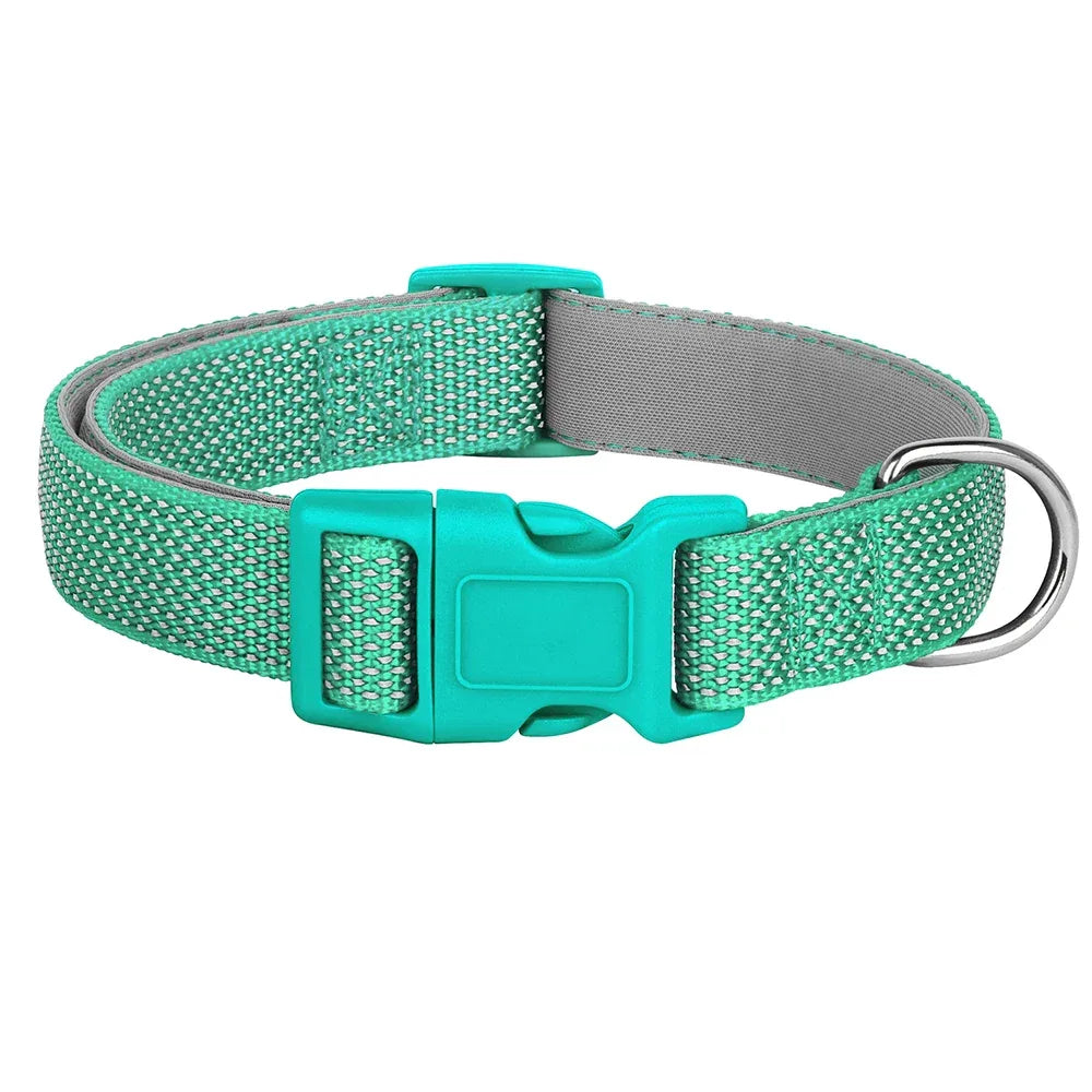 Reflecterende nylon hondenhalsband met verstelbare pasvorm voor kleine tot grote honden Duurzaam en ademend voor nachtelijke wandelingen - Ruffy