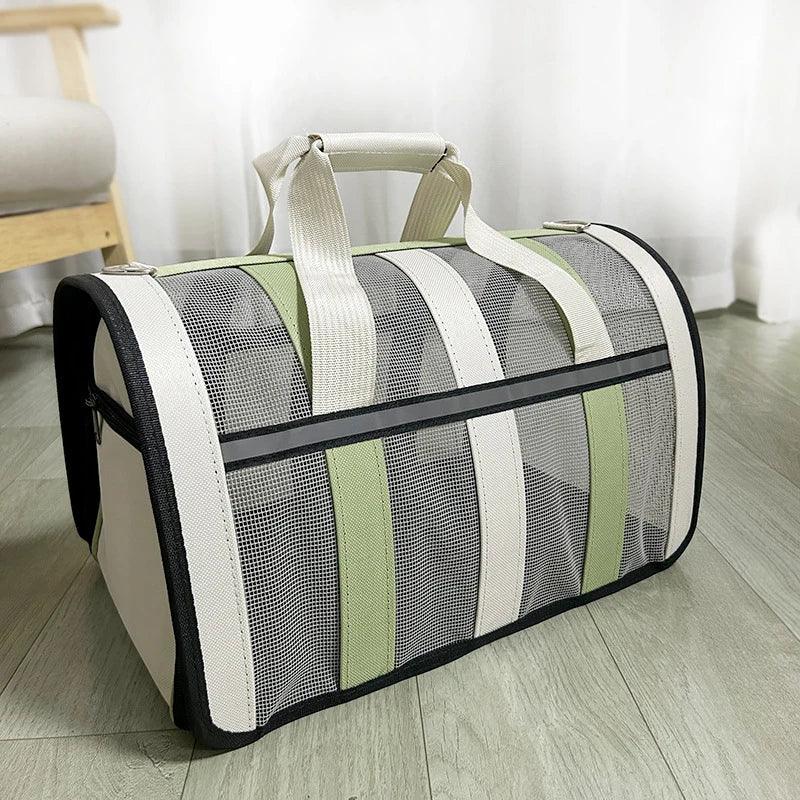 Reis in comfort en stijl met onze milieuvriendelijke, ademende pet carrier - Ruffy
