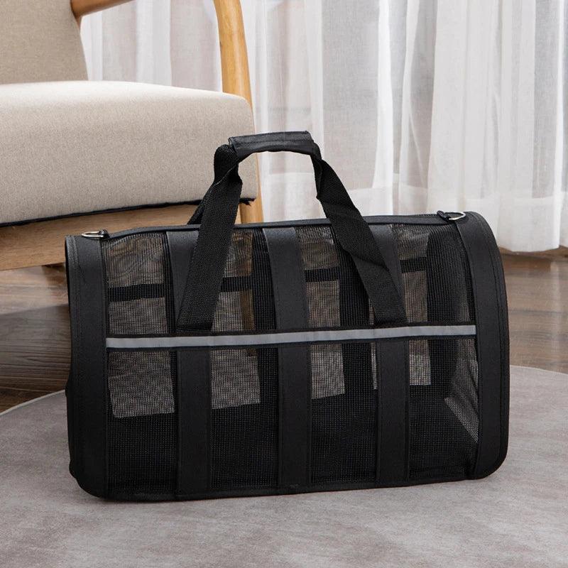 Reis in comfort en stijl met onze milieuvriendelijke, ademende pet carrier - Ruffy