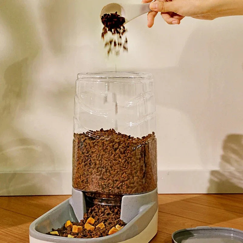 Automatische Voederset voor Honden 5L Met Zwaartekracht Waterdispenser en Voederbak - Ruffy