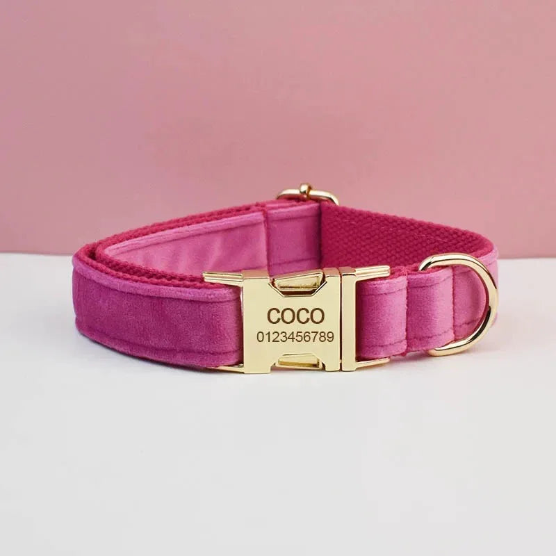 Luxe hondenset met gepersonaliseerde ID-tag inclusief fleece halsband riem harnas afneembare strik en bloem roze XS-L - Ruffy