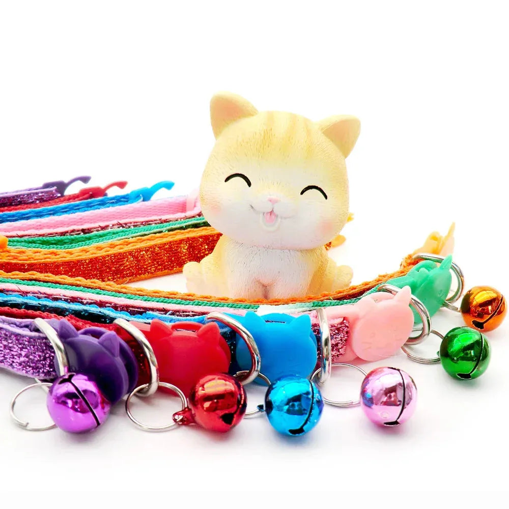 Verstelbare nylon huisdierhalsband met kattengezichtsknop en bel – voor kleine huisdieren - Ruffy