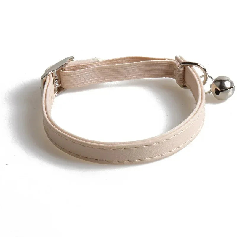 Lederen halsband met bel Veiligheidshalsband met elastische band Kittenhalsband voor katten Zwart Blauw Rood - Ruffy
