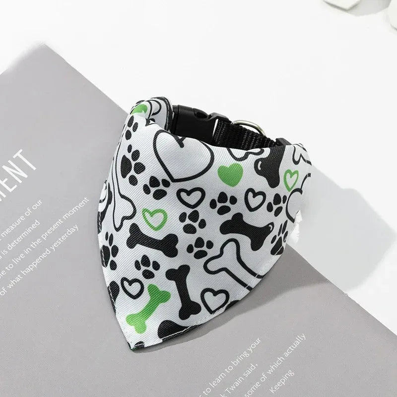 Verstelbare Bandana voor Honden Stijlvol Duurzaam Comfortabel Gemakkelijk Schoon te Maken Beschikbaar in S M L - Ruffy